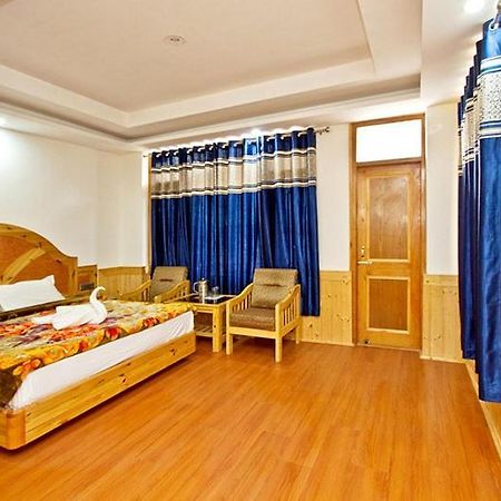 Hotel Uday Himalaya Manāli Dış mekan fotoğraf