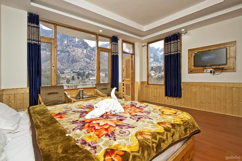 Hotel Uday Himalaya Manāli Dış mekan fotoğraf