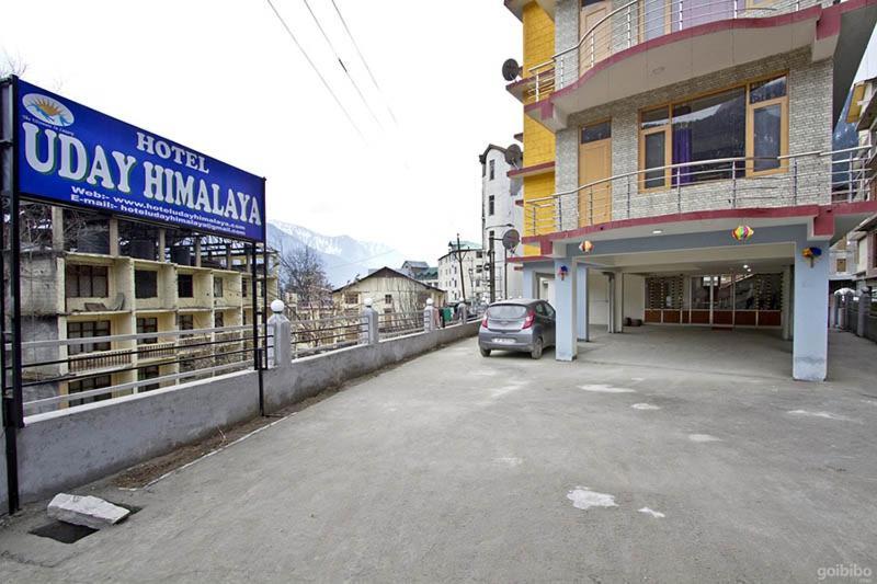 Hotel Uday Himalaya Manāli Dış mekan fotoğraf