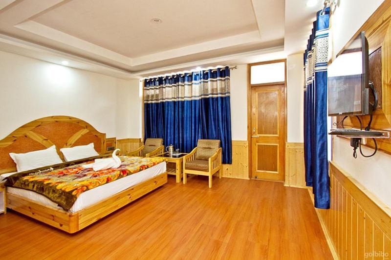 Hotel Uday Himalaya Manāli Dış mekan fotoğraf