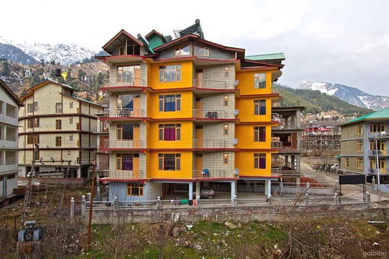 Hotel Uday Himalaya Manāli Dış mekan fotoğraf