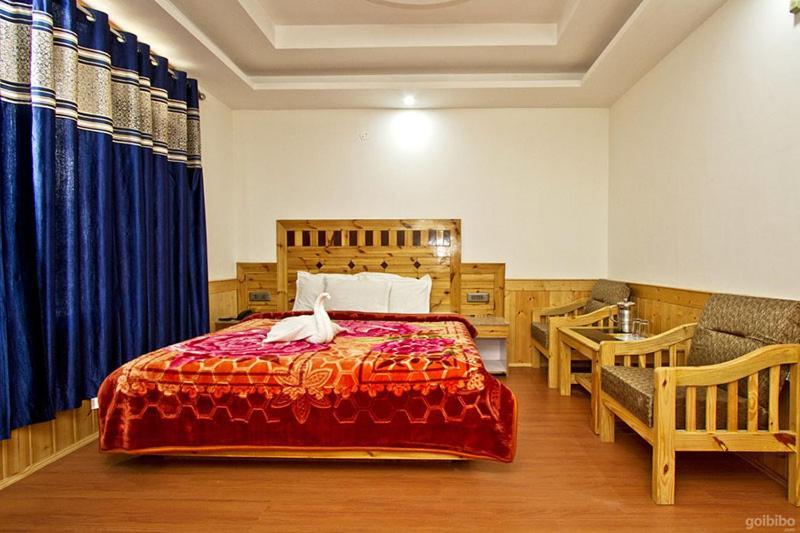 Hotel Uday Himalaya Manāli Dış mekan fotoğraf